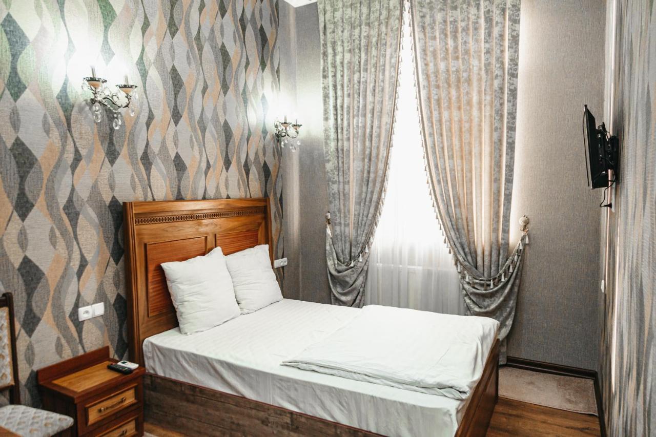 Buyuk Ipak Yo'Li Hotel Наманган Экстерьер фото