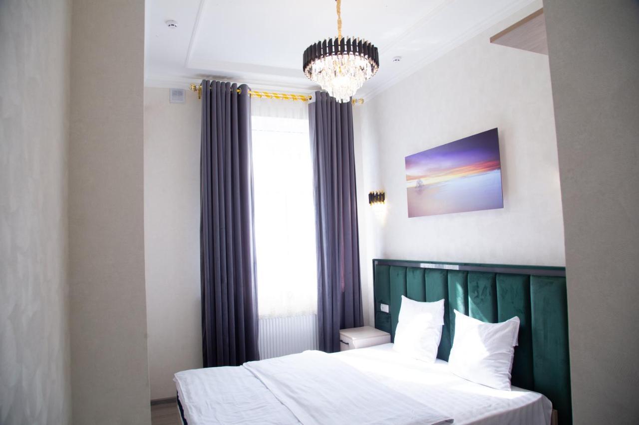 Buyuk Ipak Yo'Li Hotel Наманган Экстерьер фото